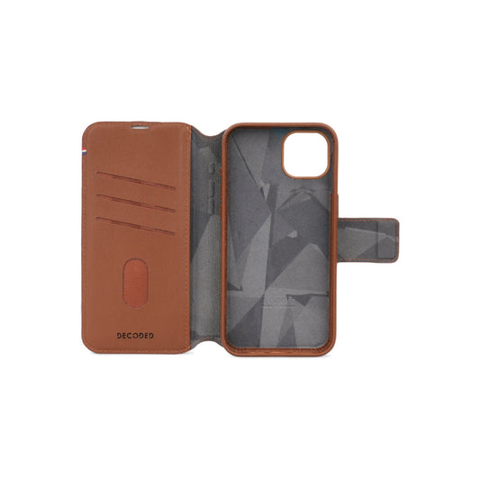 Kožená odnímatelná peněženka Decoded pro iPhone 15 - hnědá - iSTYLE CZ