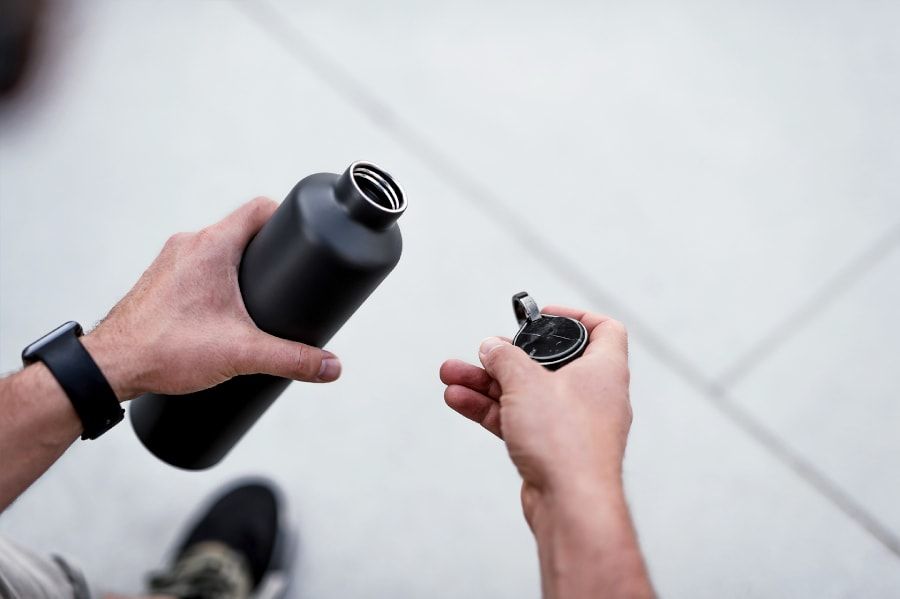 Chytrá lahev Equa Smart mramor - černá - iSTYLE CZ