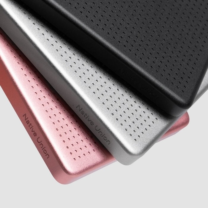 MagSafe powerbanka Native Union Active 5000mAh - stříbrná - iSTYLE CZ