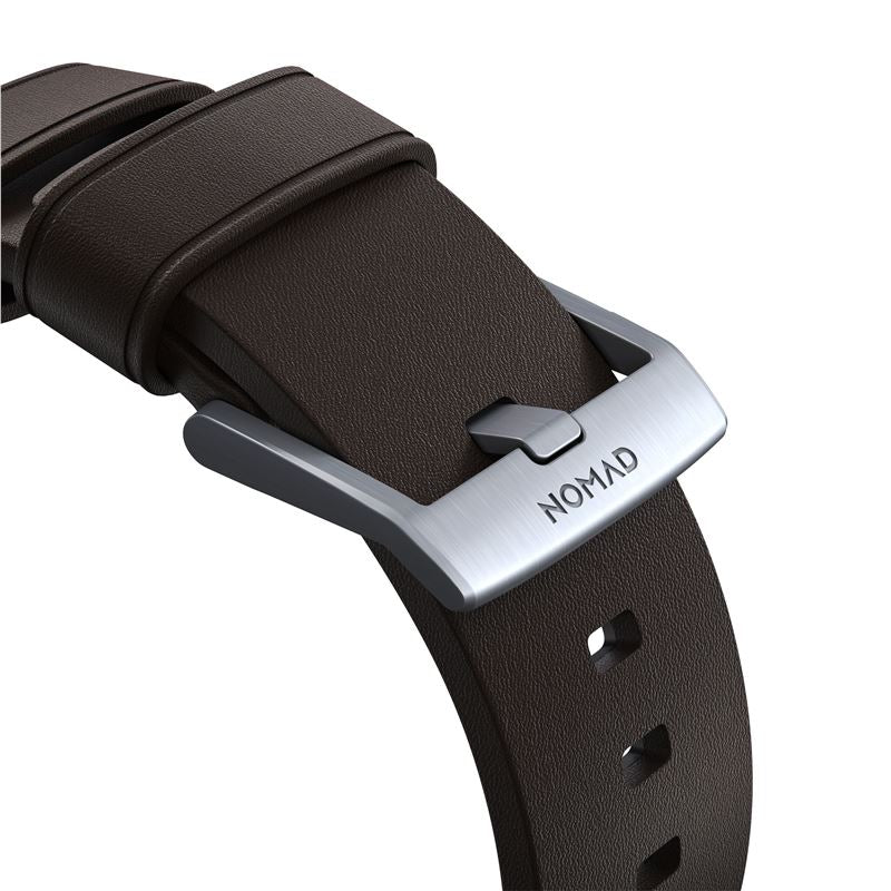 Řemínek pro Apple Watch 42/44/45/49 mm Nomad Active Strap Pro - hnědý se stříbrnou přezkou - iSTYLE CZ