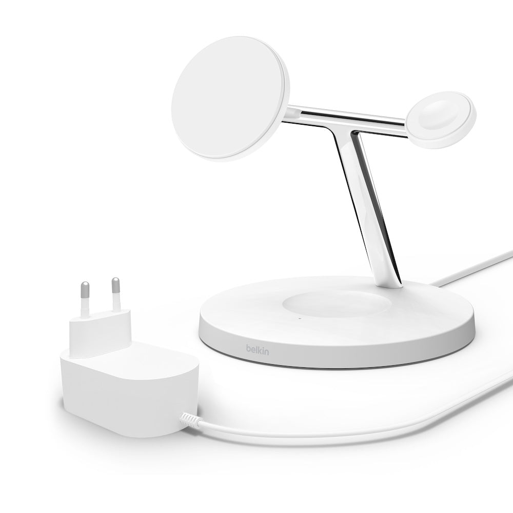 Bezdrátový nabíjecí stojan Belkin BoostCharge Pro 3v1 s Qi2 - bílý - iSTYLE CZ