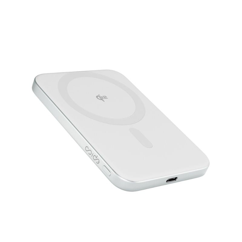 Tenká hliníková MagSafe powerbanka Epico UltraPack Qi2 Slim 5000mAh - stříbrná - iSTYLE.cz