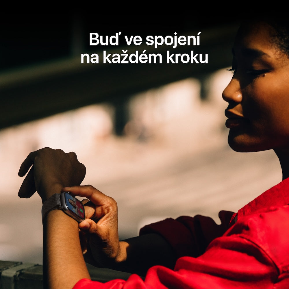 Apple Watch Series 11 GPS + Cellular 46mm zlaté titanové pouzdro se zlatým milánským tahem - S/M (otevřený) - iSTYLE.cz