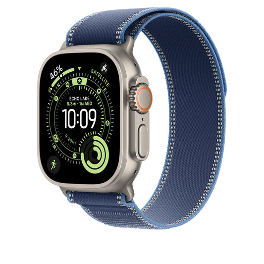 Řemínek pro Apple Watch 44/45/46/49 mm Apple modrý / jasně modrý Trailový tah - S/M - provedení z přírodního titanu - iSTYLE CZ