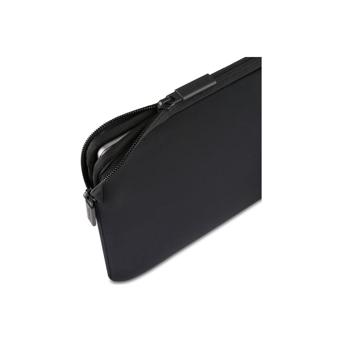 Neoprenové pouzdro pro MacBook 15" Pipetto Classic Fit - černé