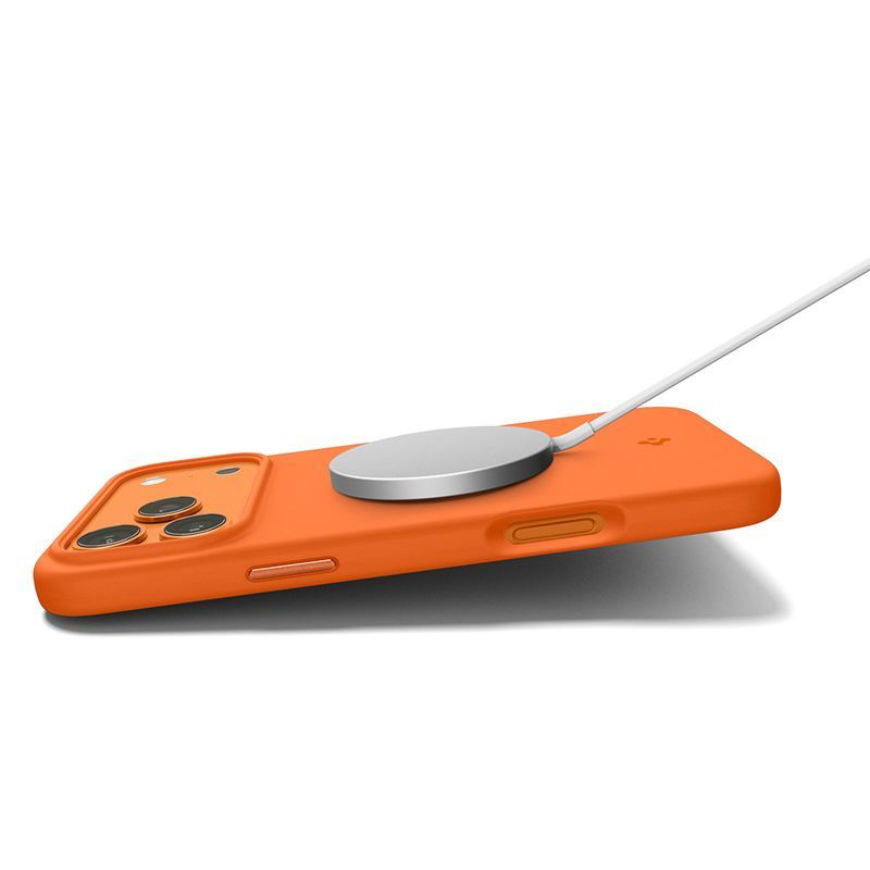 Silikonové kryt pro iPhone 17 Pro Spigen Silicone Fit MagSafe - iSTYLE.cz