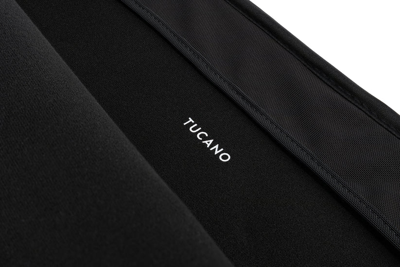 Obal Tucano Velluto na MacBook Pro 16" - světle modrý - iSTYLE CZ