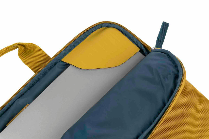 Brašna Tucano Smilza Super Slim pro MacBook 16" - žlutá - iSTYLE CZ