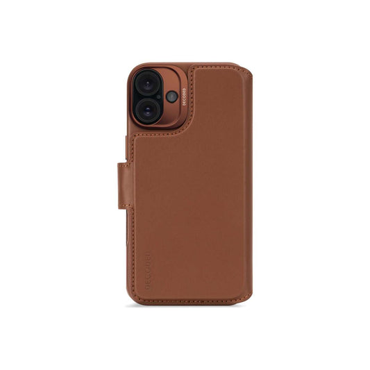 Kožená odnímatelná peněženka Decoded pro iPhone 16 - hnědá - iSTYLE CZ