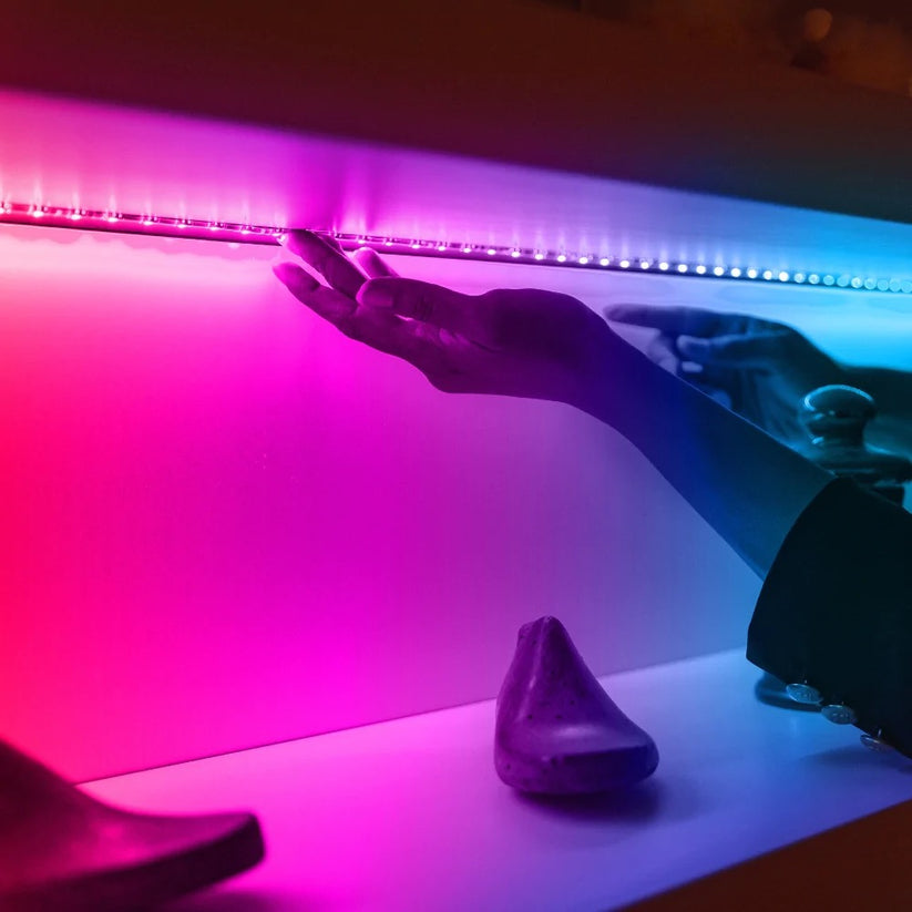 Chytrá LED páska Twinkly Line 100 diod 1,5m - vícebarevná - iSTYLE CZ