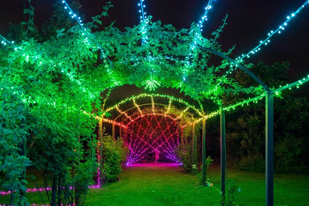 Chytré LED osvětlení na stromeček Twinkly Strings 100 diod 8m - vícebarevné - iSTYLE CZ