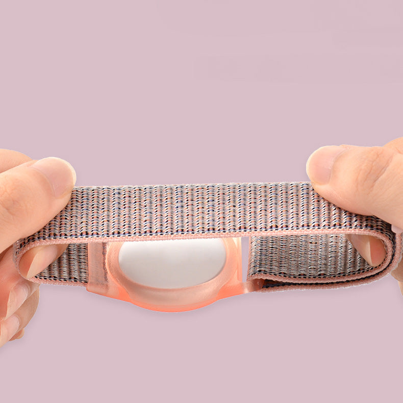 Pásek na ruku pro AirTag Mobile Origin AirTag Strap - červený - iSTYLE CZ