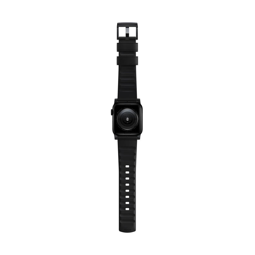 Řemínek pro Apple Watch 42/44/45/49 mm Nomad Active Strap Pro - černý s černou přezkou - iSTYLE CZ