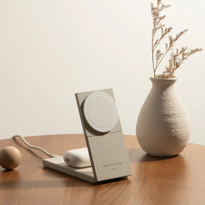 Bezdrátová nabíječka Native Union Rise 2-in-1 Qi2 - stříbrná - iSTYLE CZ